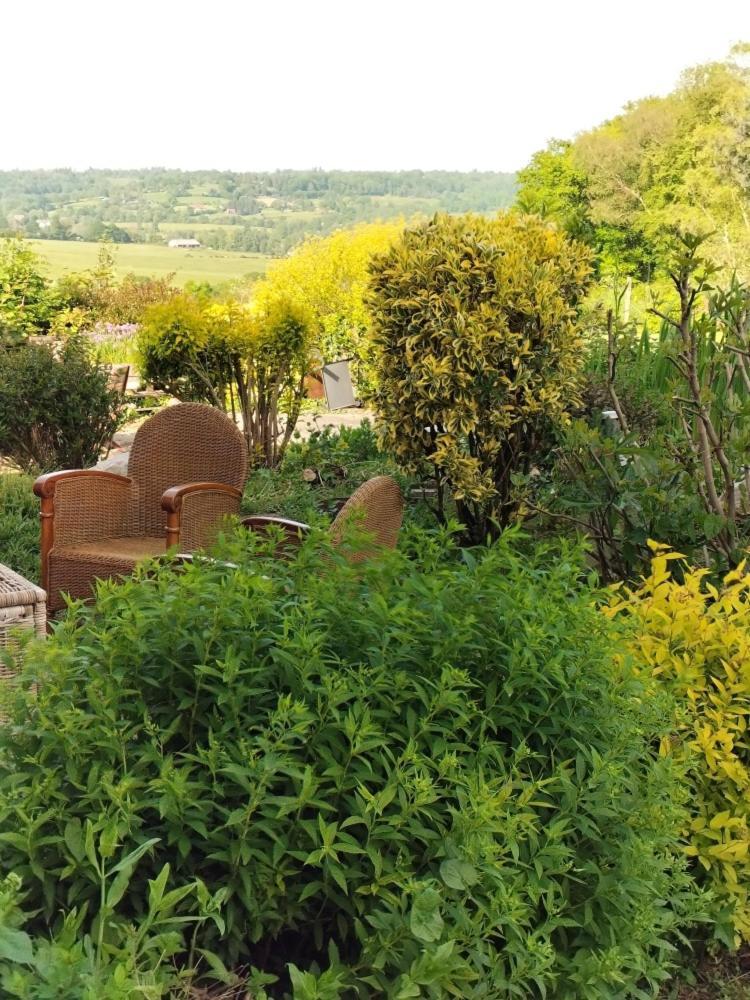 Le Clos Lauradière Cormeilles  Exterior foto
